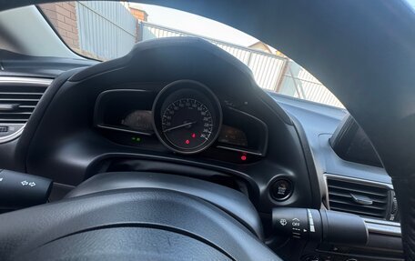 Mazda 3, 2018 год, 1 735 000 рублей, 11 фотография