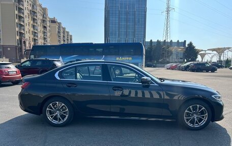 BMW 3 серия, 2022 год, 3 850 000 рублей, 6 фотография