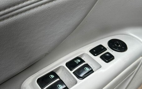 Hyundai Sonata VI, 2005 год, 428 800 рублей, 13 фотография