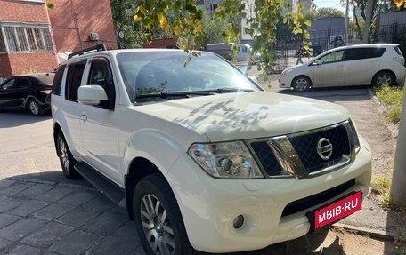 Nissan Pathfinder, 2013 год, 1 900 000 рублей, 1 фотография
