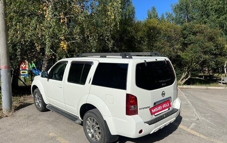 Nissan Pathfinder, 2013 год, 1 900 000 рублей, 3 фотография