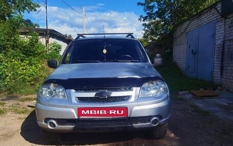 Chevrolet Niva I рестайлинг, 2011 год, 480 000 рублей, 3 фотография
