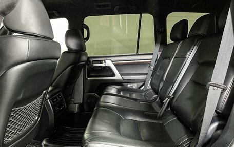 Toyota Land Cruiser 200, 2018 год, 6 800 000 рублей, 10 фотография