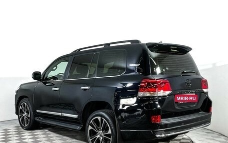 Toyota Land Cruiser 200, 2018 год, 6 800 000 рублей, 7 фотография