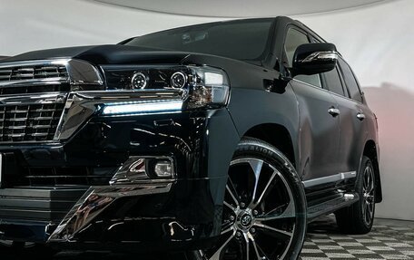 Toyota Land Cruiser 200, 2018 год, 6 800 000 рублей, 30 фотография