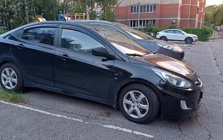 Hyundai Solaris II рестайлинг, 2012 год, 550 000 рублей, 1 фотография
