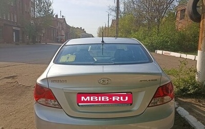 Hyundai Solaris II рестайлинг, 2013 год, 850 000 рублей, 1 фотография