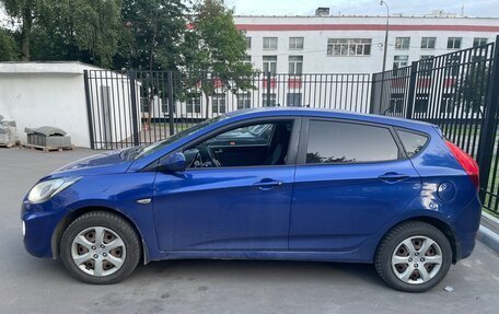 Hyundai Solaris II рестайлинг, 2011 год, 550 000 рублей, 6 фотография