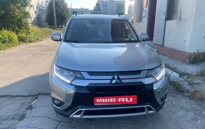 Mitsubishi Outlander III рестайлинг 3, 2019 год, 2 620 000 рублей, 1 фотография
