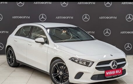 Mercedes-Benz A-Класс, 2019 год, 2 600 000 рублей, 5 фотография