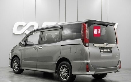Toyota Noah III, 2016 год, 2 129 000 рублей, 2 фотография