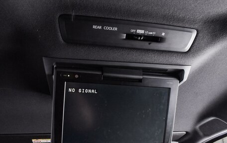 Toyota Noah III, 2016 год, 2 129 000 рублей, 14 фотография