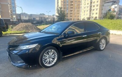 Toyota Camry, 2019 год, 2 300 000 рублей, 1 фотография
