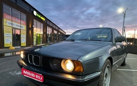 BMW 5 серия, 1990 год, 445 000 рублей, 2 фотография