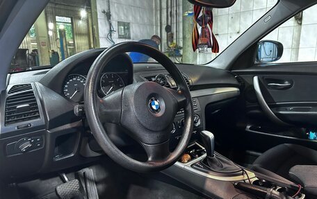 BMW 1 серия, 2011 год, 900 000 рублей, 17 фотография