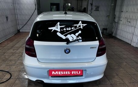 BMW 1 серия, 2011 год, 900 000 рублей, 15 фотография