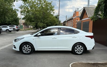 Hyundai Solaris II рестайлинг, 2017 год, 1 400 000 рублей, 3 фотография