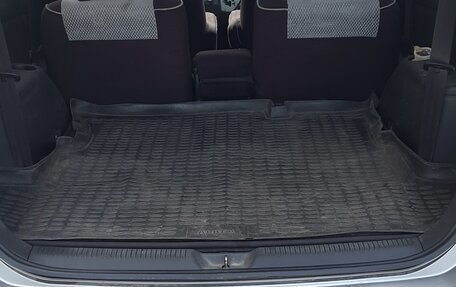 Toyota Wish II, 2006 год, 850 000 рублей, 14 фотография