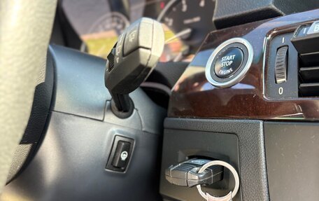BMW 3 серия, 2011 год, 1 300 000 рублей, 15 фотография