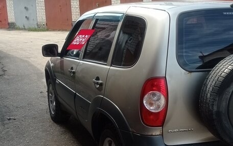 Chevrolet Niva I рестайлинг, 2015 год, 580 000 рублей, 2 фотография