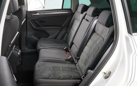 Volkswagen Tiguan II, 2017 год, 2 449 000 рублей, 9 фотография