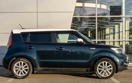 KIA Soul II рестайлинг, 2018 год, 1 810 000 рублей, 5 фотография