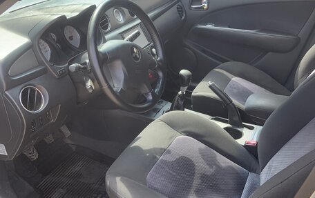 Mitsubishi Outlander III рестайлинг 3, 2004 год, 670 000 рублей, 7 фотография