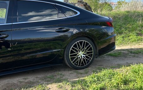 Hyundai Sonata VIII, 2019 год, 2 620 000 рублей, 4 фотография