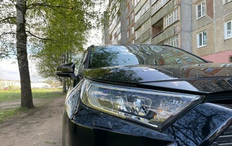 Toyota RAV4, 2019 год, 2 800 000 рублей, 6 фотография