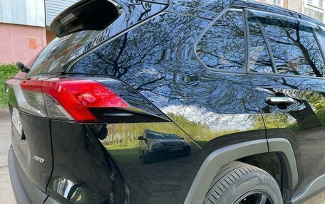 Toyota RAV4, 2019 год, 2 800 000 рублей, 3 фотография