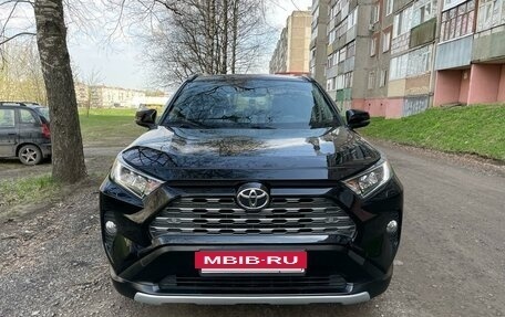 Toyota RAV4, 2019 год, 2 800 000 рублей, 35 фотография