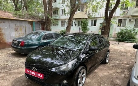 Hyundai Solaris II рестайлинг, 2021 год, 1 380 000 рублей, 2 фотография