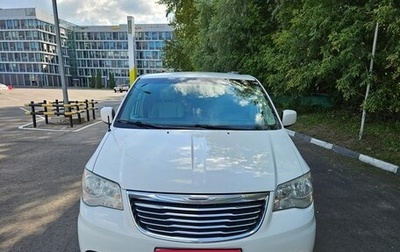 Chrysler Town & Country V рестайлинг, 2011 год, 1 700 000 рублей, 1 фотография