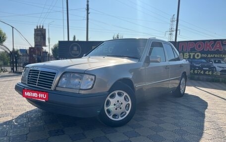 Mercedes-Benz E-Класс, 1995 год, 650 000 рублей, 6 фотография