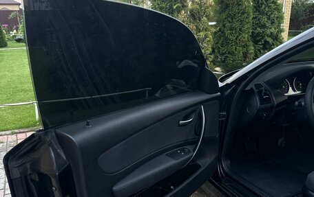 BMW 1 серия, 2011 год, 1 100 000 рублей, 35 фотография