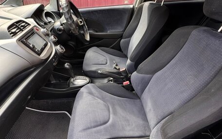 Honda Fit III, 2010 год, 650 000 рублей, 14 фотография