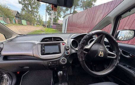 Honda Fit III, 2010 год, 650 000 рублей, 13 фотография
