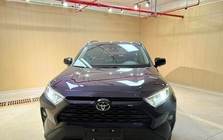 Toyota RAV4, 2022 год, 2 630 000 рублей, 6 фотография