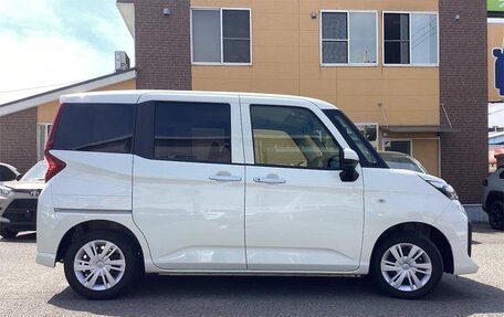 Toyota Roomy I, 2022 год, 735 000 рублей, 3 фотография