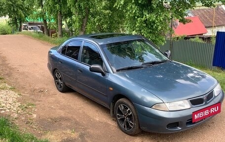 Mitsubishi Carisma I, 1997 год, 250 000 рублей, 3 фотография