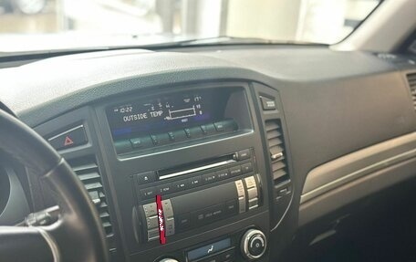 Mitsubishi Pajero IV, 2011 год, 2 000 000 рублей, 16 фотография