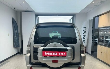 Mitsubishi Pajero IV, 2011 год, 2 000 000 рублей, 7 фотография