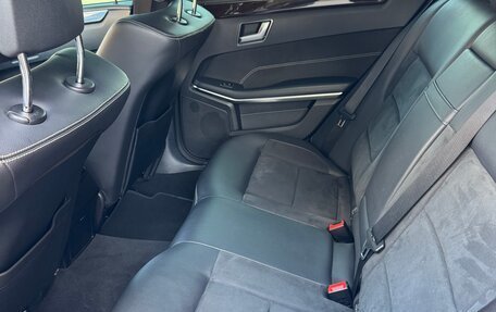 Mercedes-Benz E-Класс, 2015 год, 1 750 000 рублей, 37 фотография