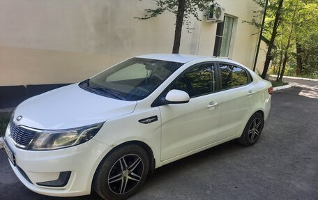 KIA Rio III рестайлинг, 2014 год, 750 000 рублей, 2 фотография