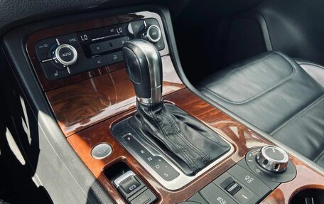 Volkswagen Touareg III, 2011 год, 2 050 000 рублей, 13 фотография