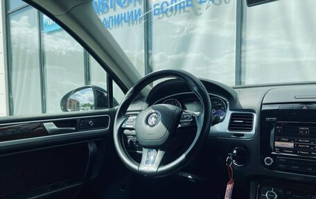 Volkswagen Touareg III, 2011 год, 2 050 000 рублей, 10 фотография