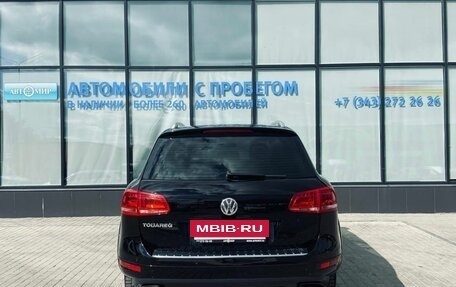 Volkswagen Touareg III, 2011 год, 2 050 000 рублей, 4 фотография