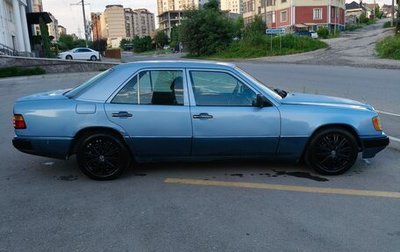 Mercedes-Benz W124, 1989 год, 290 000 рублей, 1 фотография