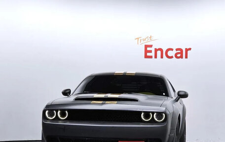 Dodge Challenger III рестайлинг 2, 2020 год, 3 300 333 рублей, 3 фотография