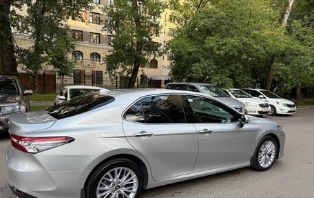Toyota Camry, 2020 год, 3 000 000 рублей, 4 фотография
